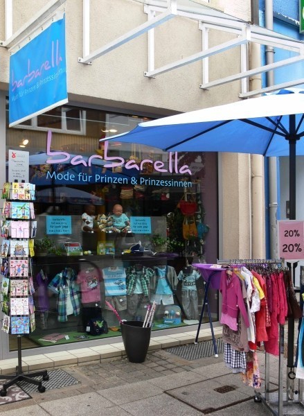 Präsentationsansicht der Firma barbarella
Mode für Prinzen & Prinzessinnen