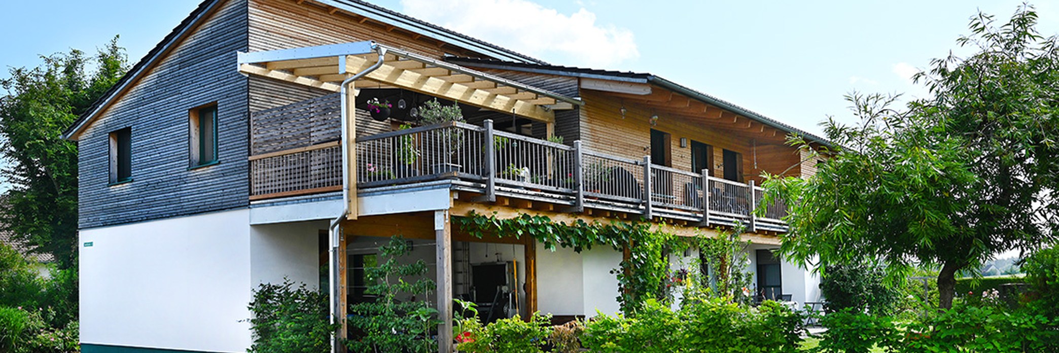 Präsentationsansicht der Firma Zimmerei Reich GmbH & Co.KG
ZimmerMeisterHaus - Holzhausbau